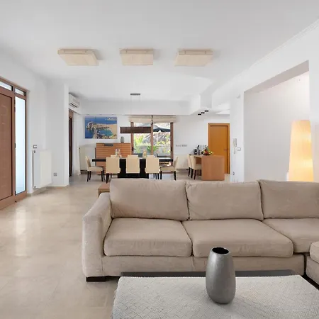 Vitzi Vista Villa