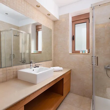 Villa Vitzi Vista *